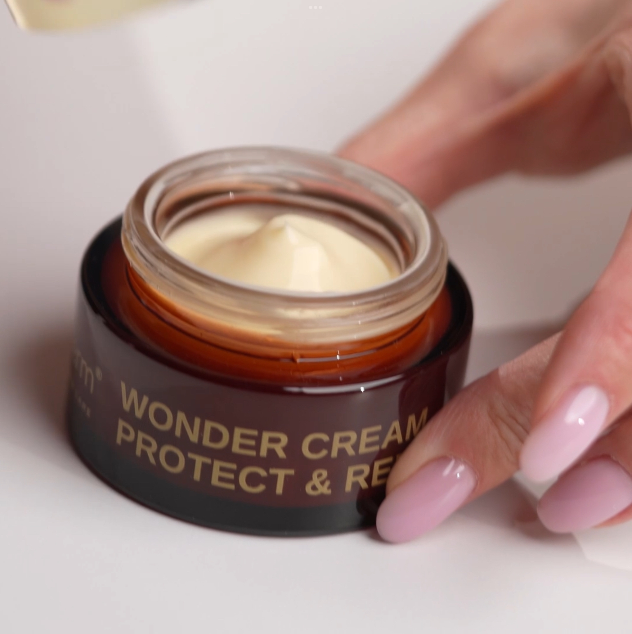 swederm Wonder Cream Protect Repair - krem dla cery dojrzałej